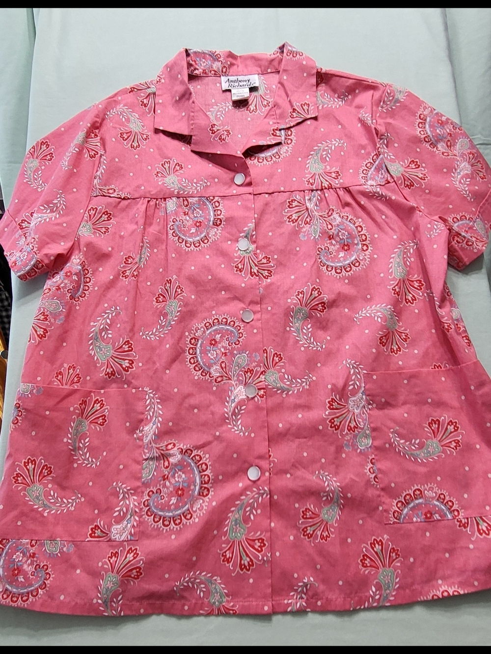 Grandma-core 80s Coral Pink Paisley Button-Front House Shirt Poly-cotton L